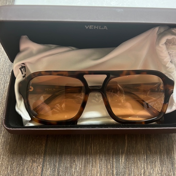 VEHLA Accessories Vehla Dixie Choc Tort Cinnamon Sunglasses Poshmark